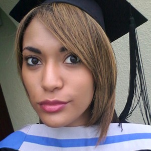 Lynley Abdoll300