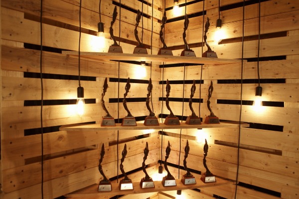 Vooraf: Sestien Woordveertjies is toegeken